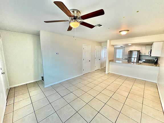 4th image of 1984 Sunshine Blvd APT A