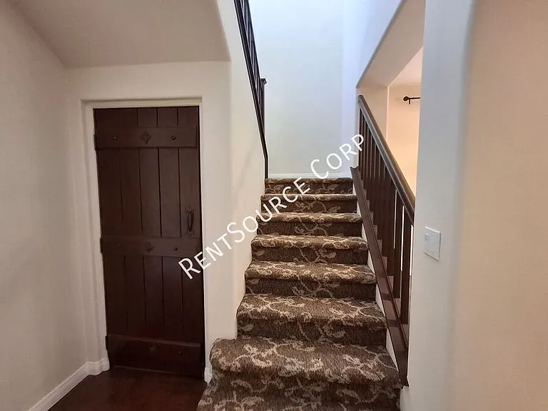 24310 Las Palmas St — Photo 21