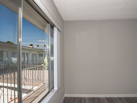 5th image of 601 N Stoneman Ave APT K