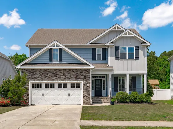 120 Virginia Creek Dr, Holly Springs, NC 27540
