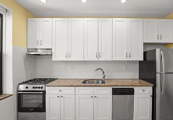 3rd image of 4403 28th Ave APT 2R