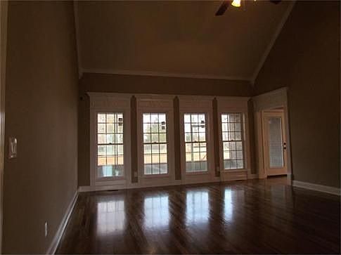 2nd image of 106 Laurel Grove Ct