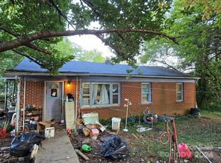 677 Stroud St, Marion, NC 28752