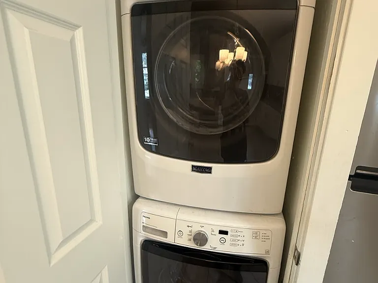 690 Lowry Ave NE #1 — Photo 7