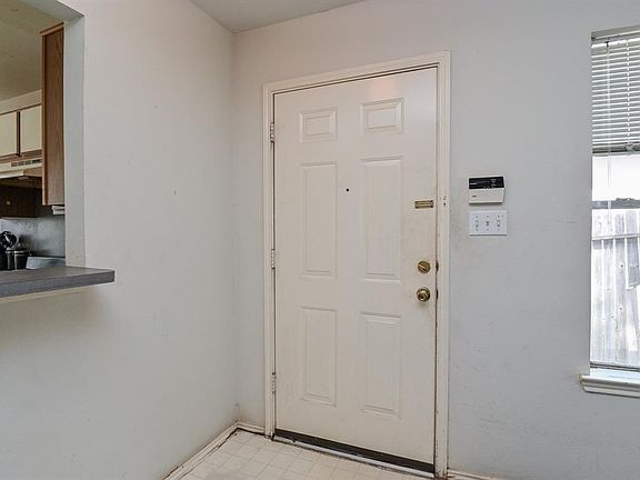 5th image of 2111 Bivens Brook Dr
