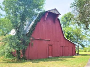 12225 E Highway B, Stockton, MO 65785