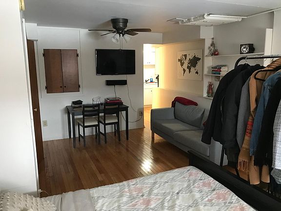 4th image of 186 Summit Ave APT 7