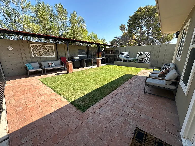 2254 W Jacinto Cir — Photo 42