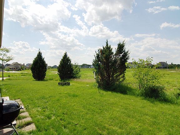 2nd image of 1526 Lupine Ct