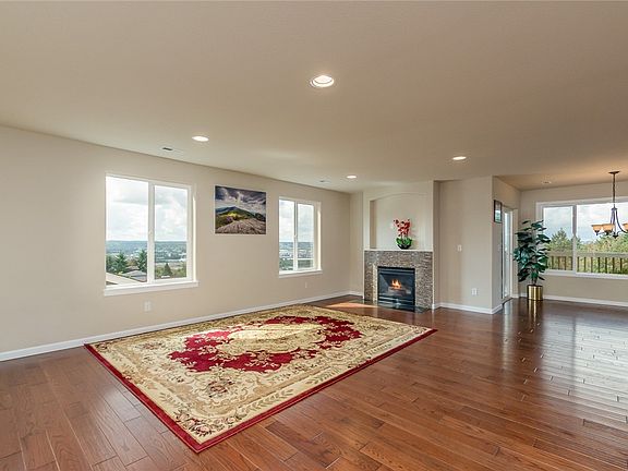 5th image of 1910 63rd Ave NE