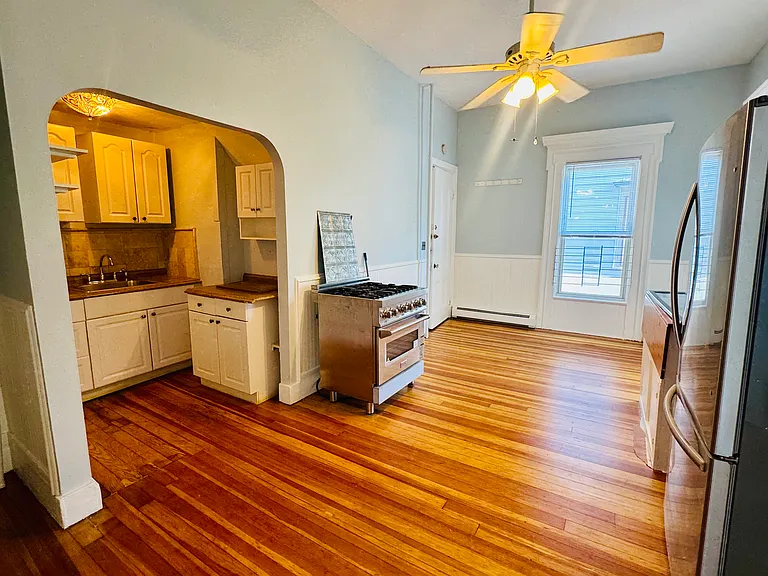 123 Almy St #1F — Photo 8