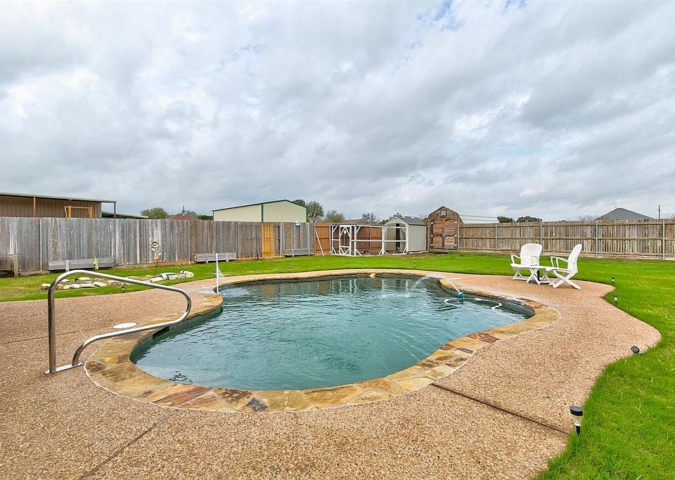1st image of 507 Sunset Acres Ct