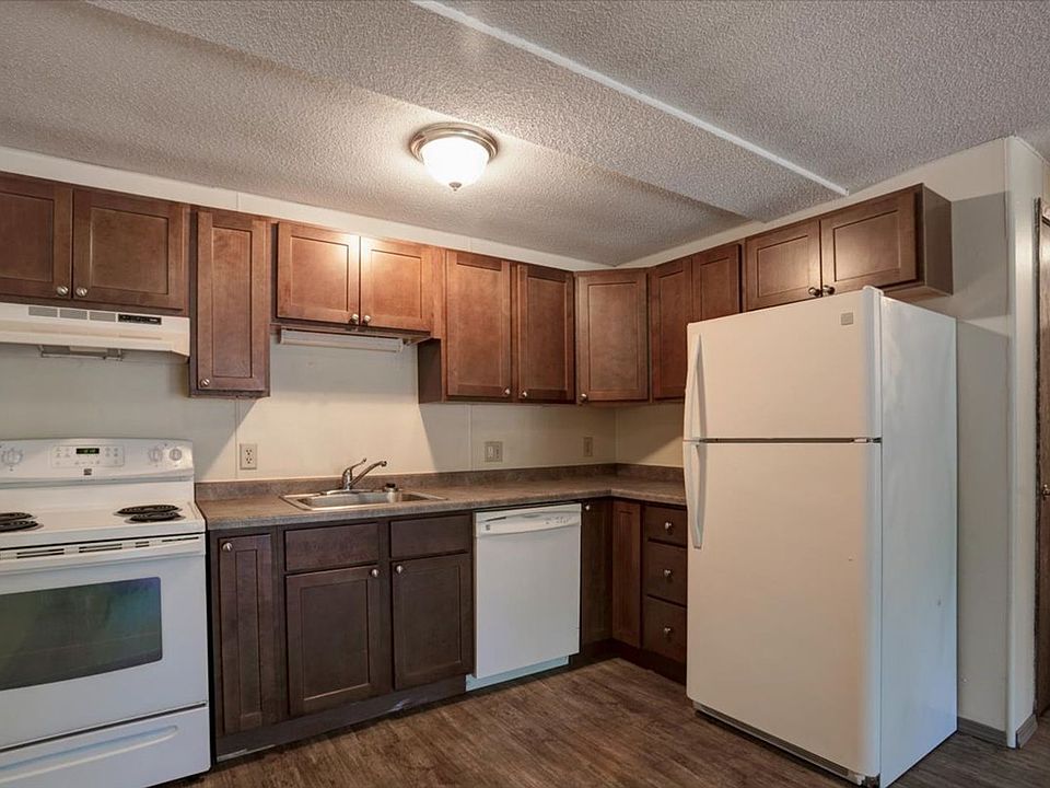1st image of 1703 Broadway St S #114