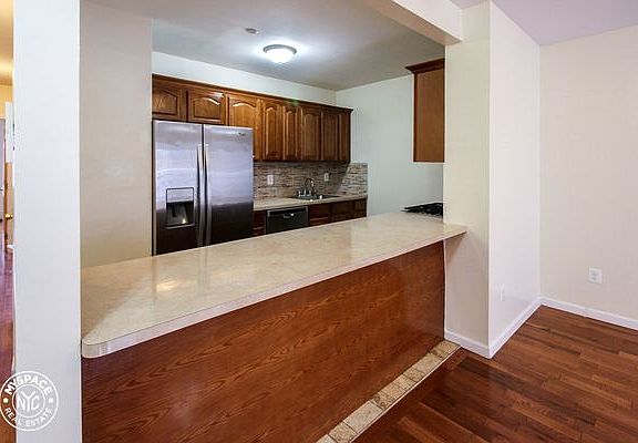 2nd image of 1002 Willoughby Ave #3B