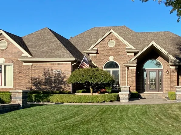 47351 Bobwhite Ln, Shelby Township, MI 48315