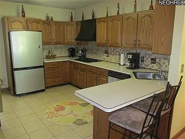 2nd image of 1221 Woodhurst Dr