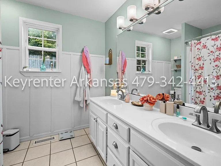 2943 E Setter St — Photo 13