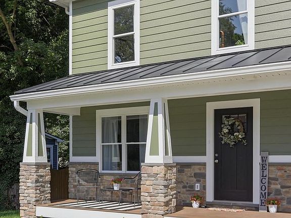 5th image of 238 Blue Ridge Ave
