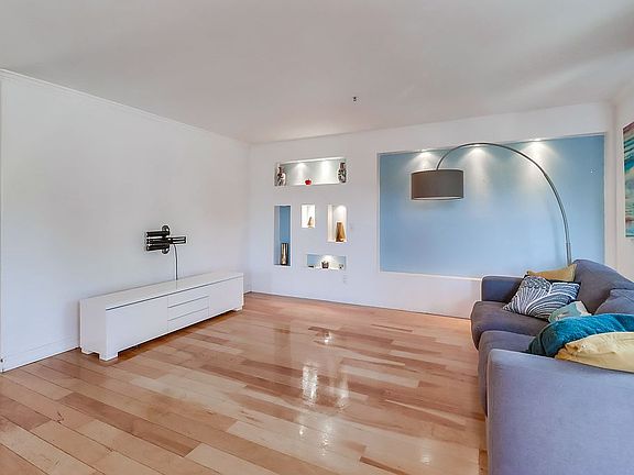 3rd image of 1150 21st St Unit 14