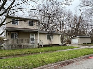 2200 N Vernon Ave, Flint, MI 48506