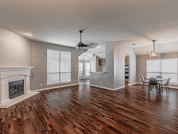 5th image of 10132 Red Bluff Ln