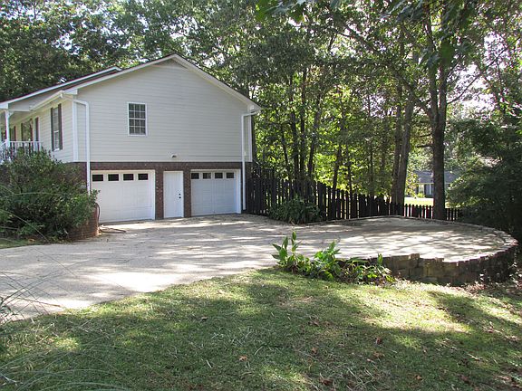2nd image of 3505 Freeman Cir