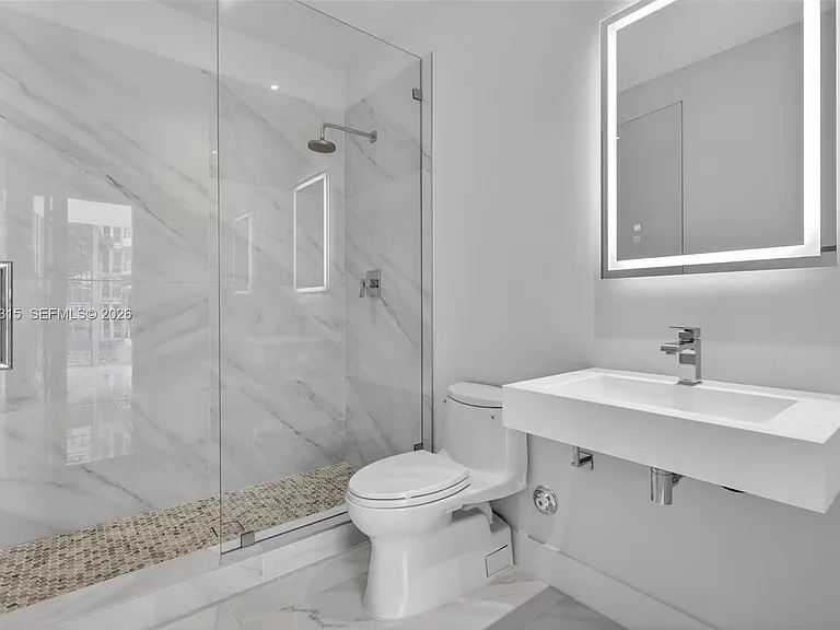 3750 Yacht Club Dr #Townhouse 5 — Photo 54