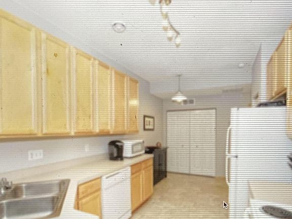 3rd image of 5070 Holly Ln N #706