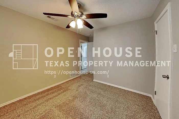 2621 Primrose Ln — Photo 10