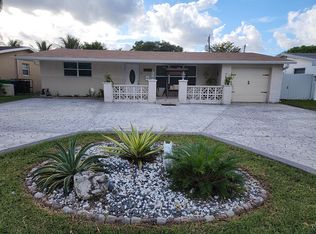 2636 Tarpon Dr, Miramar, FL 33023