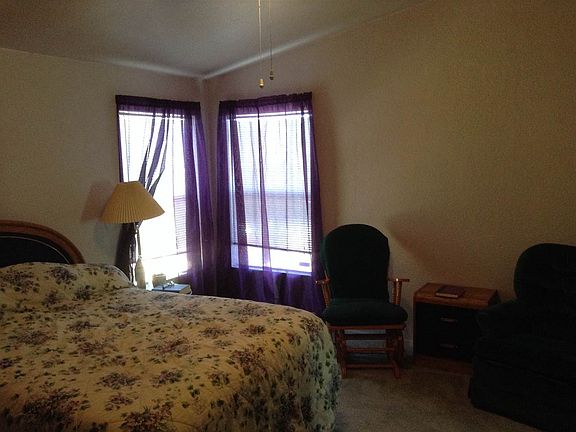 5th image of 570 Nancy Ann Ln