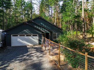 1238 Pickett Creek Rd, Grants Pass, OR 97527