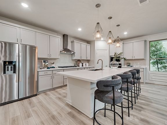3rd image of 209 Hatherley St