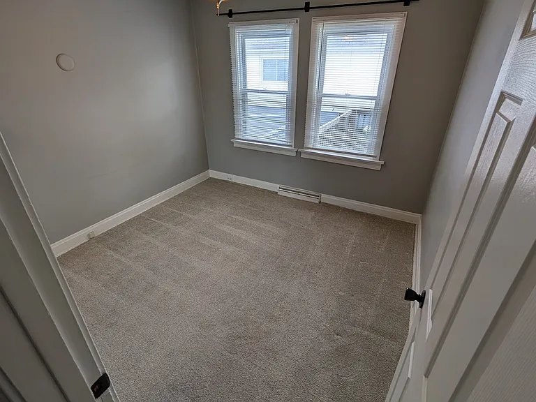 404 S McClun St — Photo 16