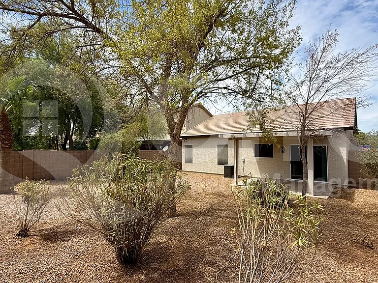 807 W Sunset Dr — Photo 17