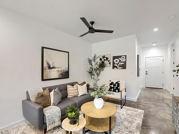 5th image of 4805 Sara Dr