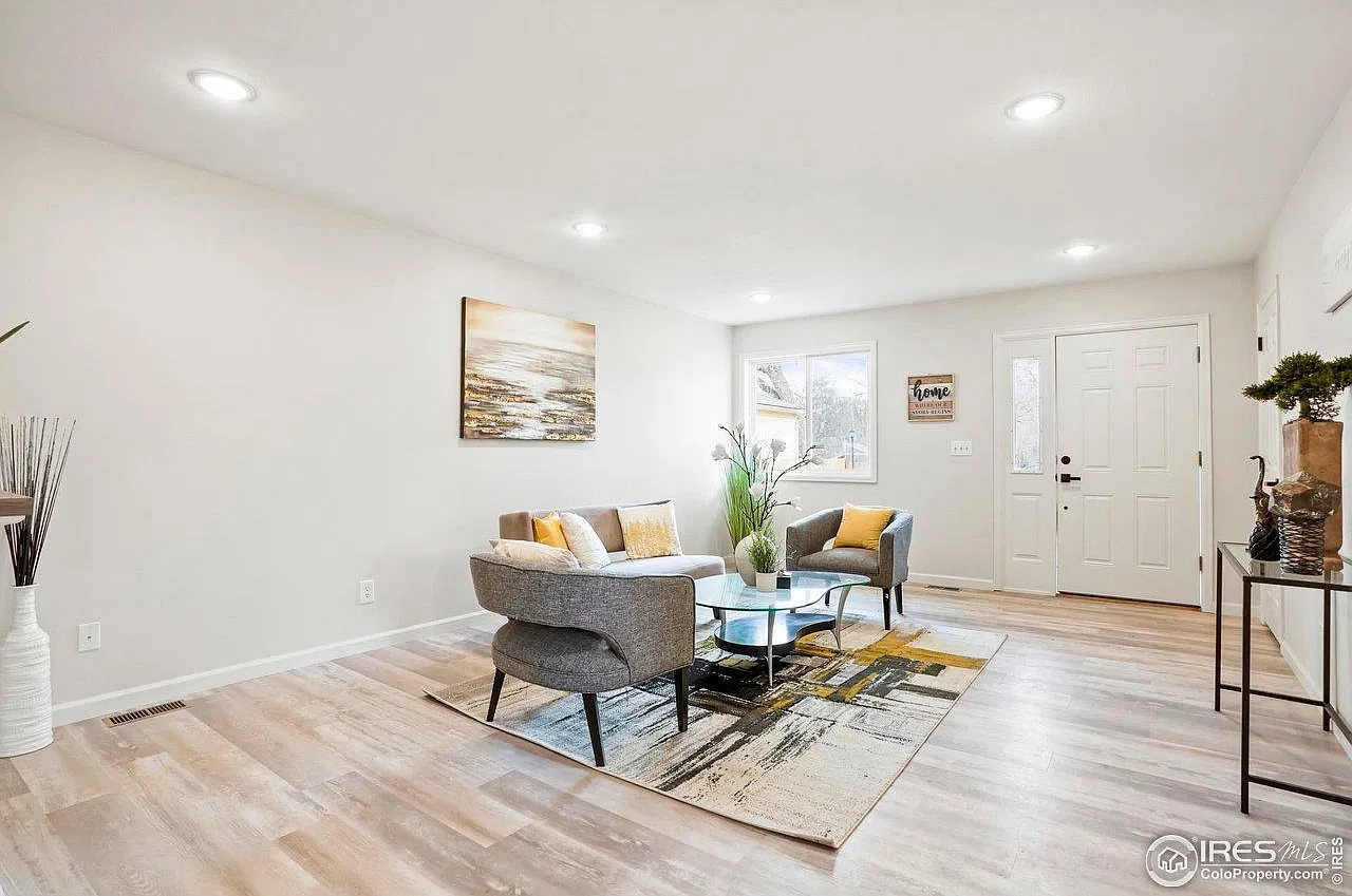 3 bed, 1400 sqft, $2,650 — Photo 3