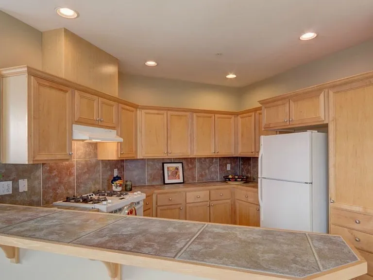 7709 Fairway Ave SE #201 — Photo 5