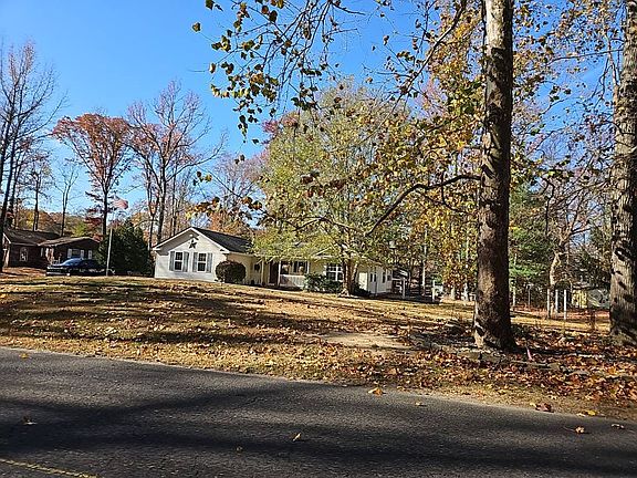 2nd image of 248 Burrs Rd