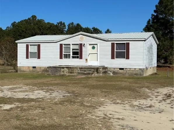 105 NE Maysville Ln, Tar Heel, NC 28392