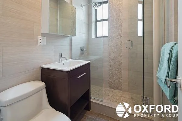 Rented by Oxford Property Group | media 7