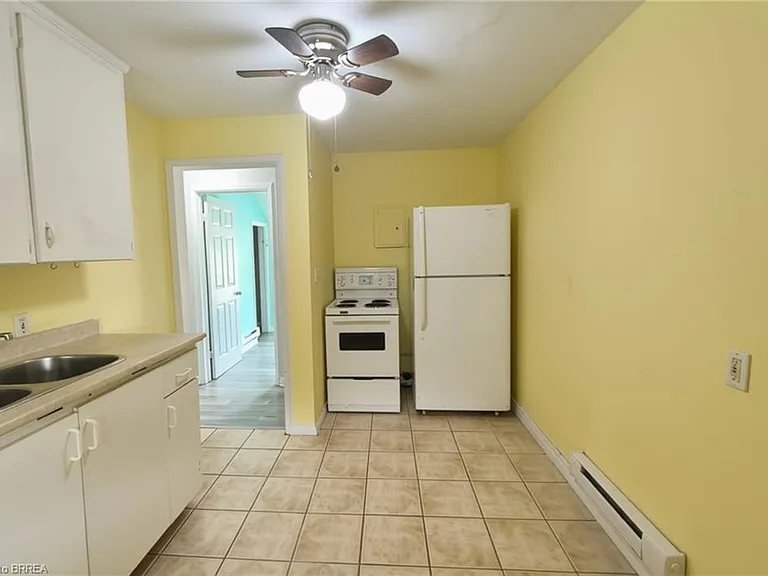 301 Campbell St #1 — Photo 7