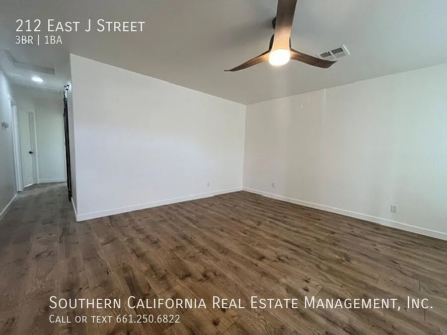 3 bed, 930 sqft, $1,900 — Photo 3