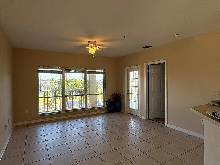 909 SW 47th Ter #201 — Photo 14