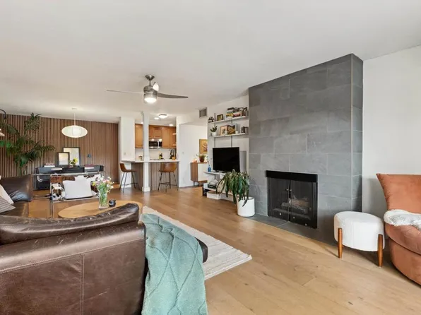 2607 Pirineos Way Unit 103, Carlsbad, CA 92009
