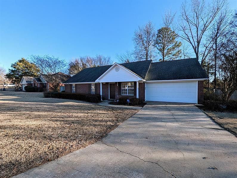 1st image of 501 Bowie Dr