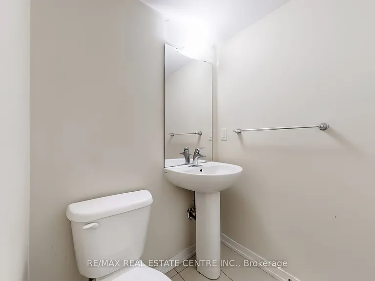 80 Scarletwood St — Photo 16