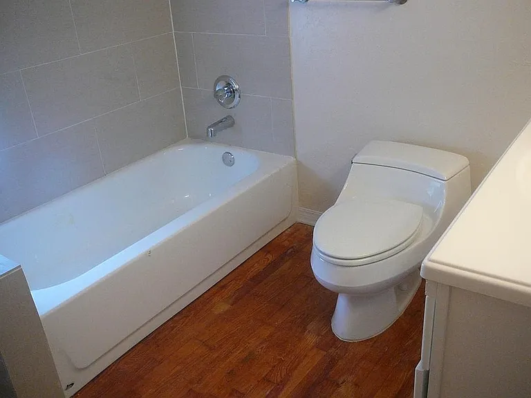 400 N Oakridge Dr — Photo 9