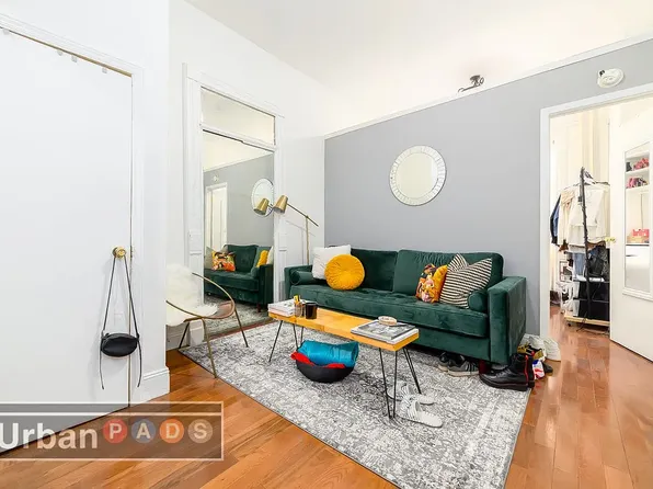 1147 Dean Street image 1 of 7