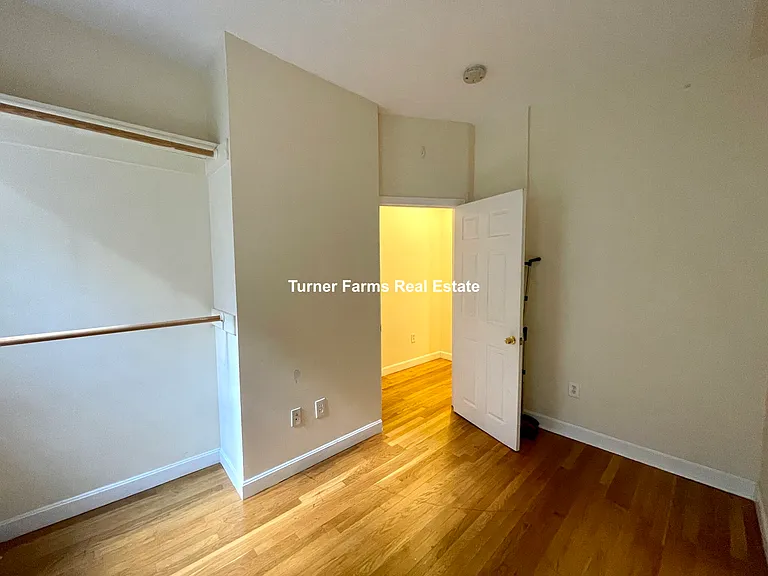 28 Phillips St #1F — Photo 14